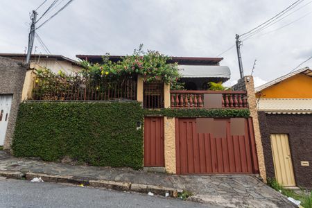 Casa à venda com 300m², 3 quartos e 2 vagasFachada