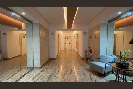 Apartamento à venda com 93m², 2 quartos e 1 vagaHall de entrada