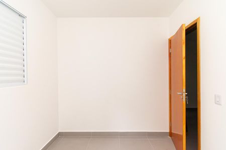 Quarto 1 de apartamento para alugar com 2 quartos, 41m² em Vila Paulo Silas, São Paulo