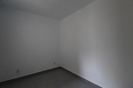 Apartamento para alugar com 2 quartos, 41m² em Vila Paulo Silas, São Paulo