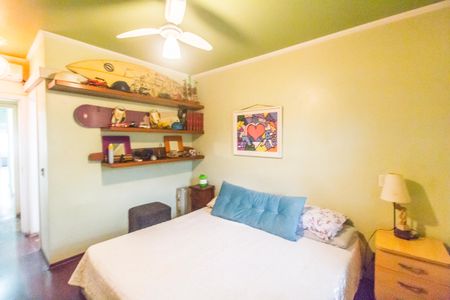 Casa de condomínio para alugar com 330m², 4 quartos e 5 vagasSuíte 2