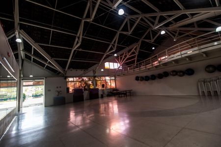 Casa de condomínio para alugar com 330m², 4 quartos e 5 vagasQuadra Esportiva