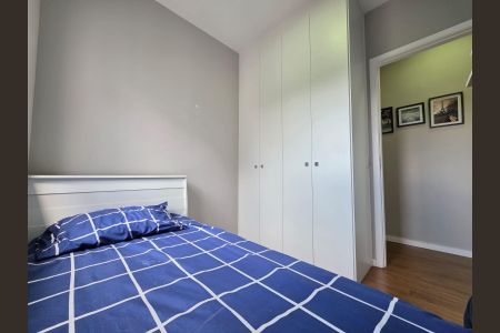 Apartamento à venda com 75m², 3 quartos e 2 vagasQuarto