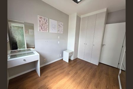 Apartamento à venda com 75m², 3 quartos e 2 vagasQuarto