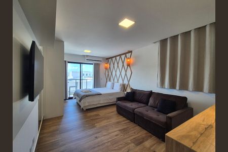Kitnet/Studio para alugar com 1 quarto, 40m² em Recreio dos Bandeirantes, Rio de Janeiro