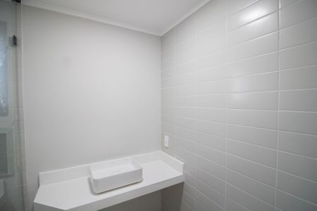 Apartamento à venda com 83m², 3 quartos e 2 vagasBANHEIRO DA SUÍTE