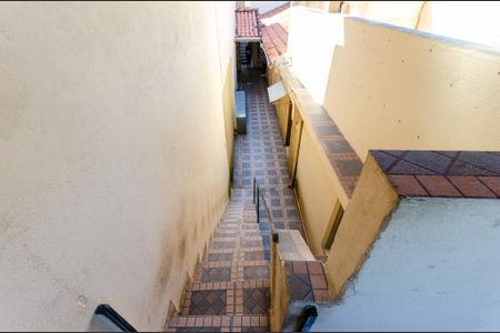 Casa à venda com 90m², 1 quarto e 2 vagasEscada