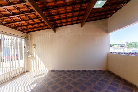 Casa à venda com 90m², 1 quarto e 2 vagasGaragem