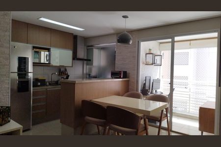 Cozinha de apartamento à venda com 2 quartos, 57m² em Vila Dom Pedro I, São Paulo
