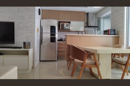 Apartamento à venda com 57m², 2 quartos e 1 vaga Apartamento à venda com 57m², 2 quartos e 1 vagaSala de jantar