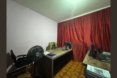 Casa para alugar com 150m², 4 quartos e 2 vagasSala