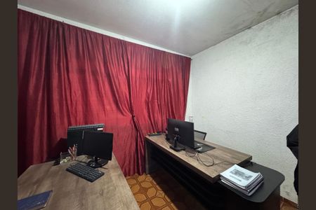 Casa para alugar com 150m², 4 quartos e 2 vagasSala