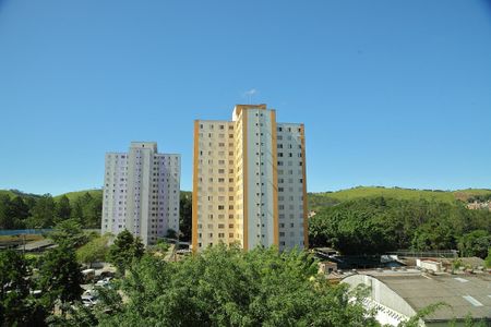 Quarto 1 - Vista  de apartamento para alugar com 2 quartos, 55m² em Santa Terezinha, São Bernardo do Campo
