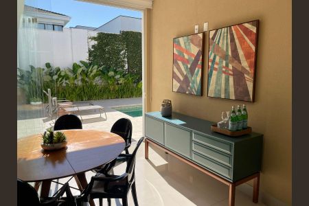 Casa de condomínio à venda com 205m², 3 quartos e 4 vagas Casa de condomínio à venda com 205m², 3 quartos e 4 vagasÁrea Comum