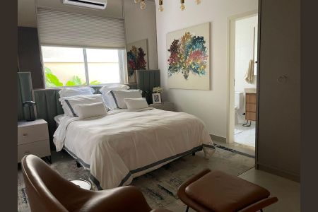 Casa de condomínio à venda com 205m², 3 quartos e 4 vagas Casa de condomínio à venda com 205m², 3 quartos e 4 vagasQuarto