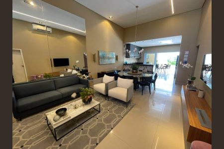 Sala de casa de condomínio à venda com 3 quartos, 205m² em Swiss Park, Campinas