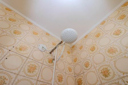 Banheiro de apartamento à venda com 1 quarto, 46m² em Jardim Dona Leopoldina, Porto Alegre