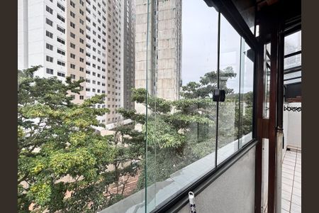 Apartamento à venda com 125m², 3 quartos e 1 vagaVista da Rua