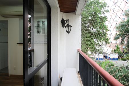 Varanda de apartamento para alugar com 1 quarto, 56m² em Vila Nova Conceição, São Paulo