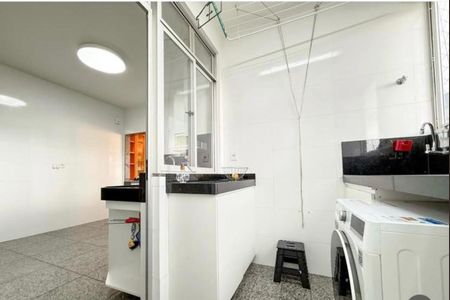 Apartamento à venda com 122m², 4 quartos e 2 vagasFoto 01