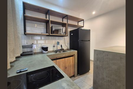 Casa de condomínio para alugar com 200m², 8 quartos e 8 vagas