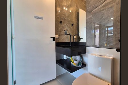 Casa de condomínio para alugar com 200m², 8 quartos e 8 vagas