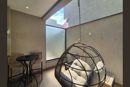 Casa de condomínio para alugar com 200m², 8 quartos e 8 vagas