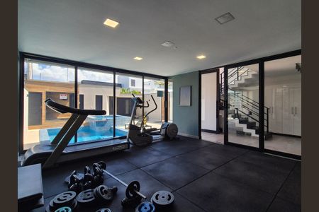 Casa de condomínio para alugar com 200m², 8 quartos e 8 vagas