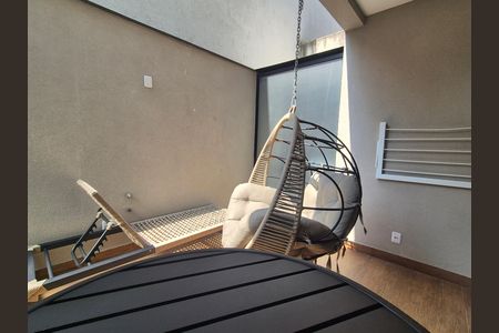 Casa de condomínio para alugar com 200m², 8 quartos e 8 vagas