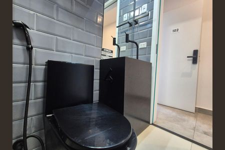 Casa de condomínio para alugar com 200m², 8 quartos e 8 vagas