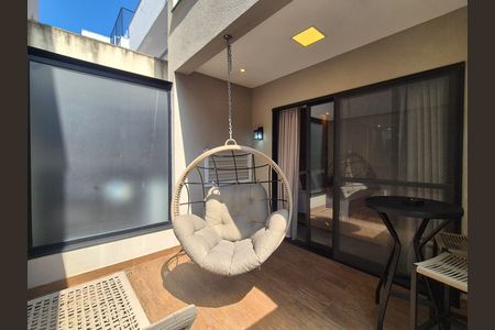 Casa de condomínio para alugar com 200m², 8 quartos e 8 vagas