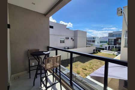 Casa de condomínio para alugar com 200m², 8 quartos e 8 vagas