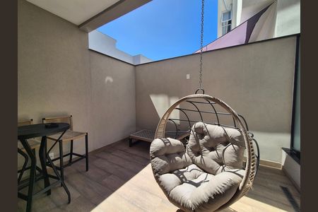 Casa de condomínio para alugar com 200m², 8 quartos e 8 vagas
