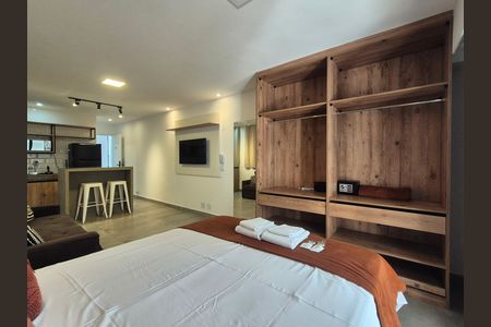 Casa de condomínio para alugar com 200m², 8 quartos e 8 vagas