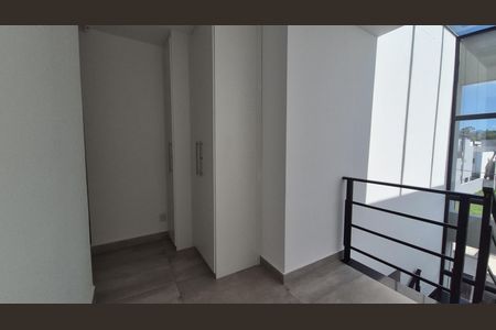 Casa de condomínio para alugar com 200m², 8 quartos e 8 vagas