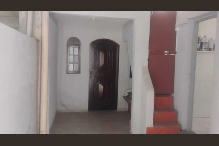 Entrada de casa para alugar com 3 quartos, 126m² em Jardim Maia, São Paulo