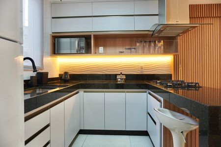 Apartamento para alugar com 250m², 3 quartos e 2 vagas Apartamento para alugar com 250m², 3 quartos e 2 vagasCozinha