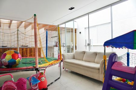 Apartamento para alugar com 250m², 3 quartos e 2 vagas Apartamento para alugar com 250m², 3 quartos e 2 vagasÁrea Privativa - Playground
