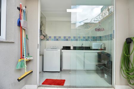 Apartamento para alugar com 250m², 3 quartos e 2 vagas Apartamento para alugar com 250m², 3 quartos e 2 vagasÁrea de Serviço