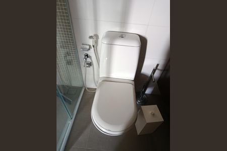 Apartamento à venda com 68m², 1 quarto e 2 vagasBanheiro da Suíte