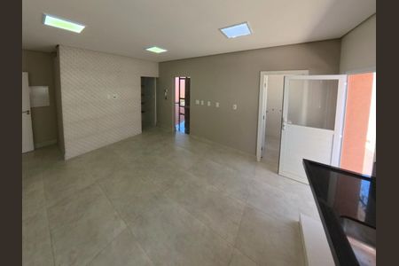Casa à venda com 247m², 4 quartos e 3 vagasFoto 04