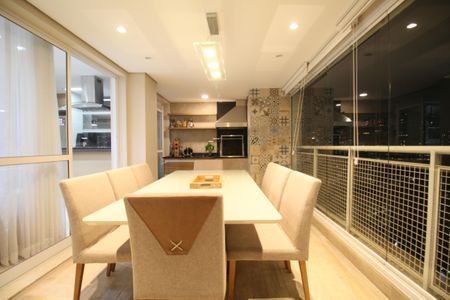 Apartamento à venda com 109m², 3 quartos e 2 vagasVaranda