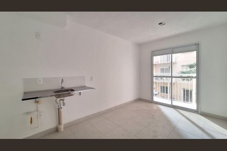Apartamento para alugar com 35m², 2 quartos e sem vaga Apartamento para alugar com 35m², 2 quartos e sem vagaSala/Cozinha/Área de serviço