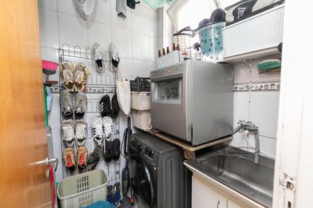 Apartamento à venda com 132m², 3 quartos e 1 vagaÁrea de Serviço