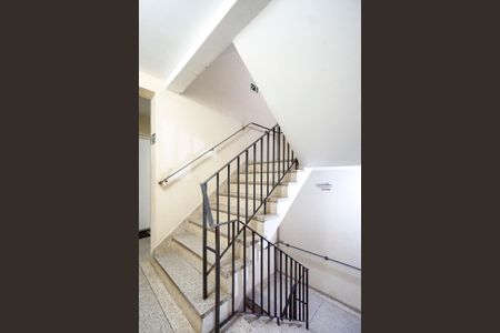 Apartamento à venda com 81m², 3 quartos e 1 vagaHall da escada