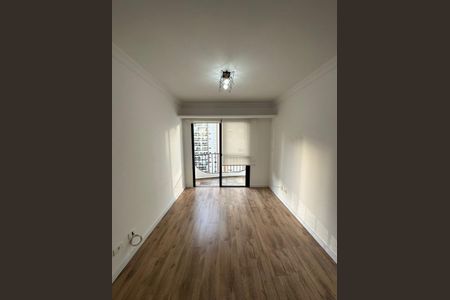 Foto 02 de apartamento para alugar com 3 quartos, 76m² em Vila Olímpia, São Paulo