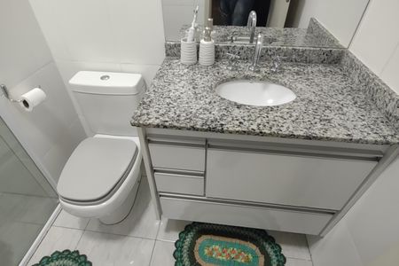 Apartamento à venda com 65m², 2 quartos e 2 vagas Apartamento à venda com 65m², 2 quartos e 2 vagasBanheiro da Suíte