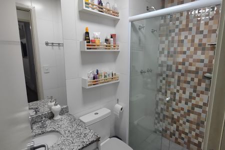 Apartamento à venda com 65m², 2 quartos e 2 vagas Apartamento à venda com 65m², 2 quartos e 2 vagasBanheiro