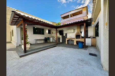 Casa à venda com 261m², 8 quartos e 5 vagas