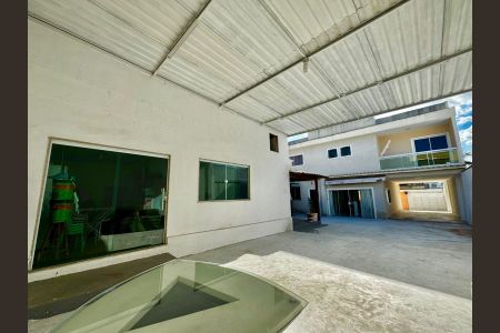 Casa à venda com 261m², 8 quartos e 5 vagas